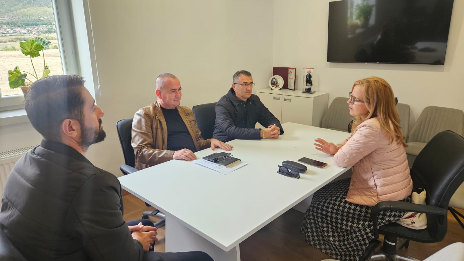 Takime ne terren, liqenet e Prespes